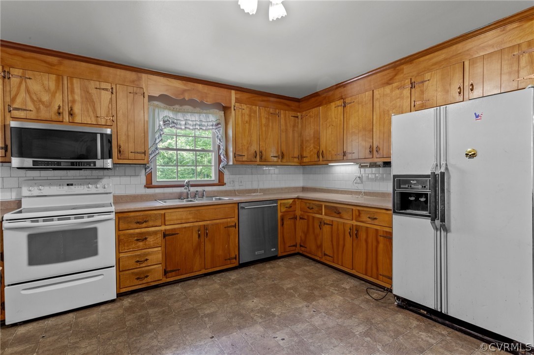 8910 Henson Road North Chesterfield, VA 23236 - Photo 5 of 35 Gallery Image 5