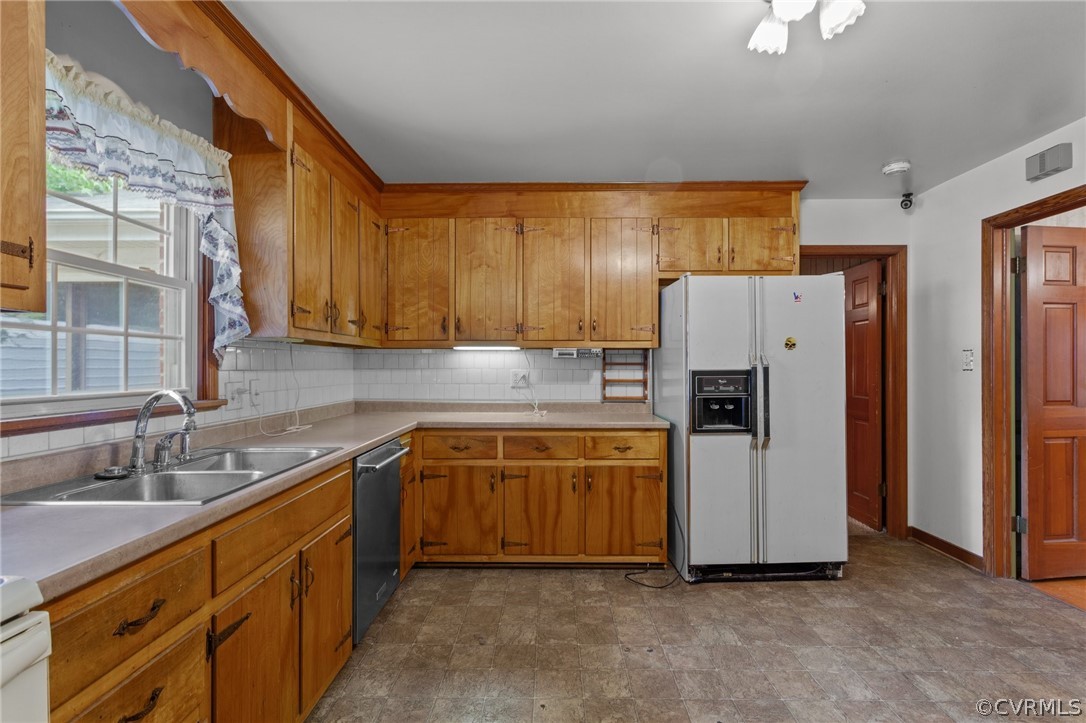 8910 Henson Road North Chesterfield, VA 23236 - Photo 6 of 35 Gallery Image 6