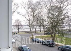 $2,700 | 46 Catalpa Avenue, Unit 2, Perth Amboy, NJ 08861