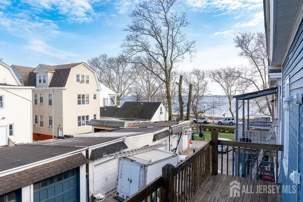 $2,700 | 46 Catalpa Avenue, Unit 2, Perth Amboy, NJ 08861