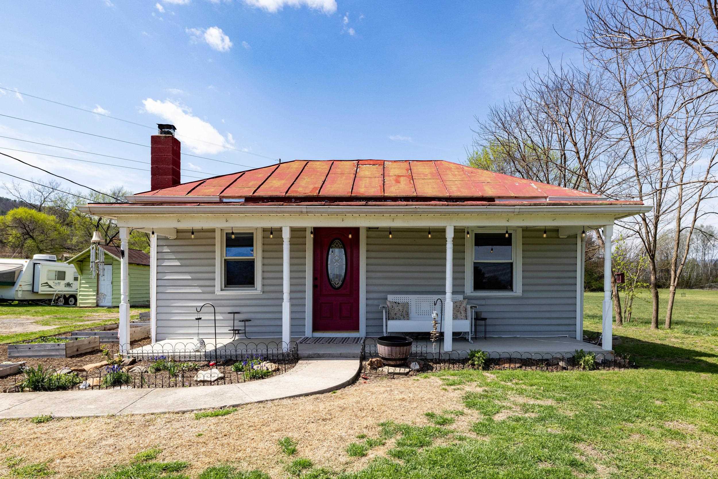 296 Keystone Road Stanley, VA 22851 - Photo 2 of 54