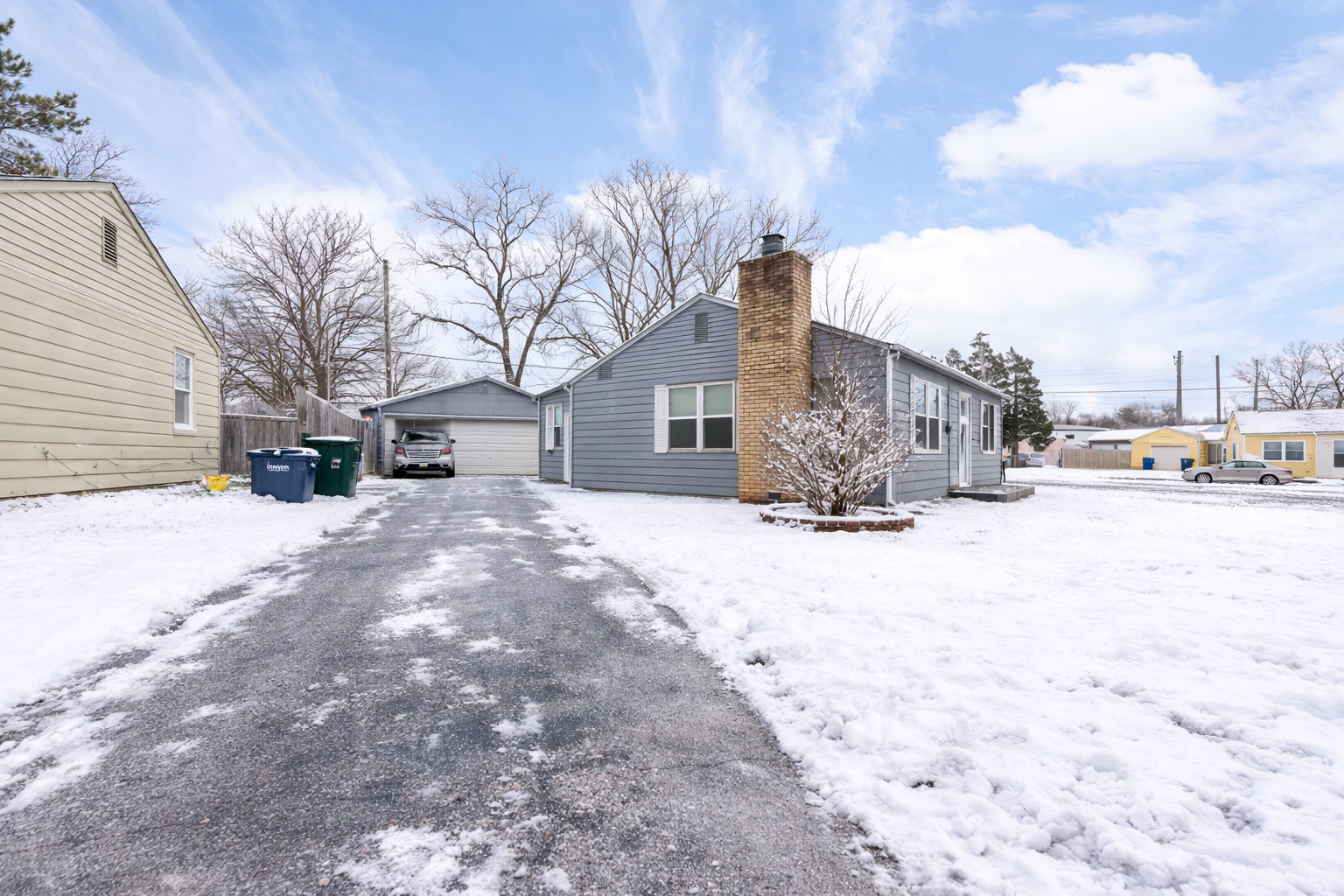 1144 39th Street Moline, IL 61265 - Photo 2 of 19