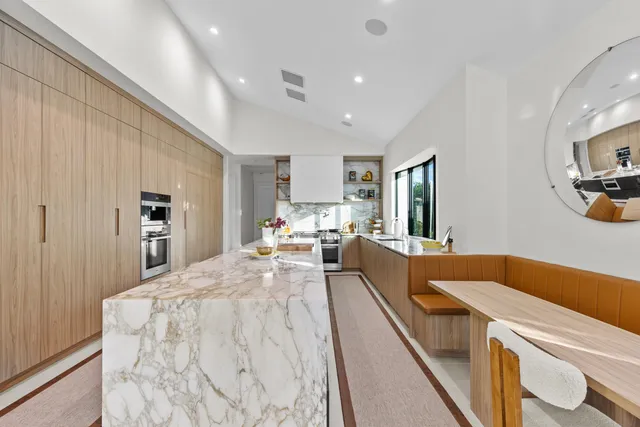 $8,250,000 | 110 Spoonbill Road, Manalapan, FL 33462