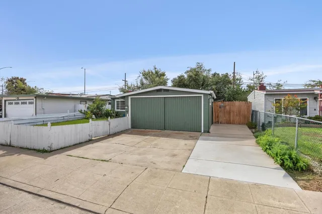 $1,250,000 | 1224 Norton Street, San Mateo, CA 94401