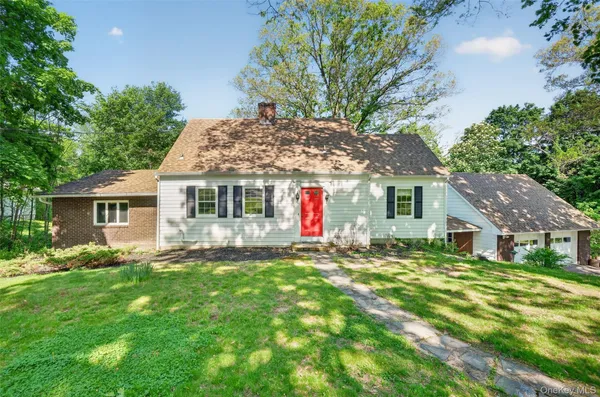 $549,000 | 2 Merry Hill Road, Poughkeepsie, NY 12603