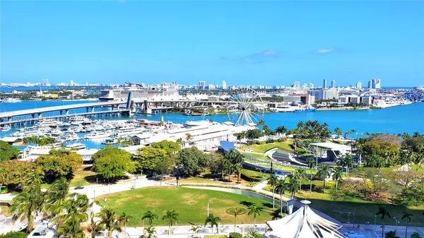 $549,000 | 253 Northeast 2nd Street, Unit 1809, Miami, FL 33132