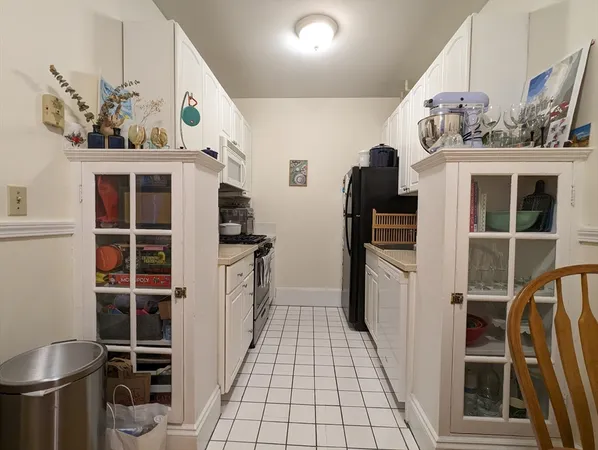 $3,300 | 854 Massachusetts Avenue, Unit 12, Cambridge, MA 02139