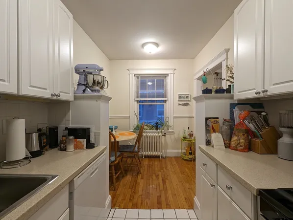 $3,300 | 854 Massachusetts Avenue, Unit 12, Cambridge, MA 02139