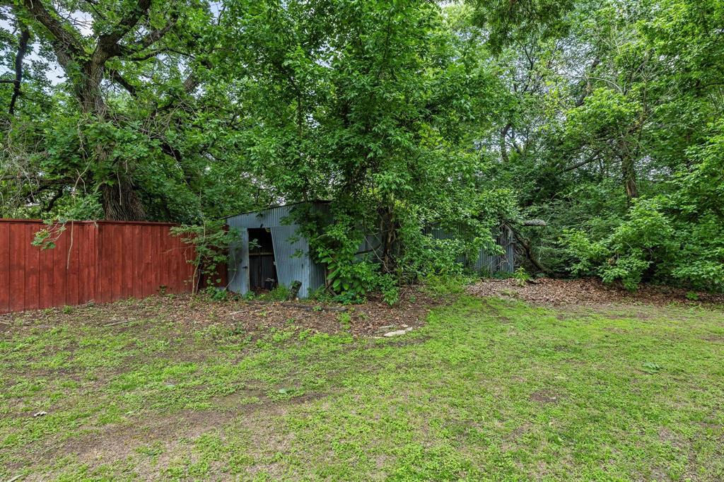 2406 Loy Lake Road Denison, TX 75020 - Photo 24 of 33