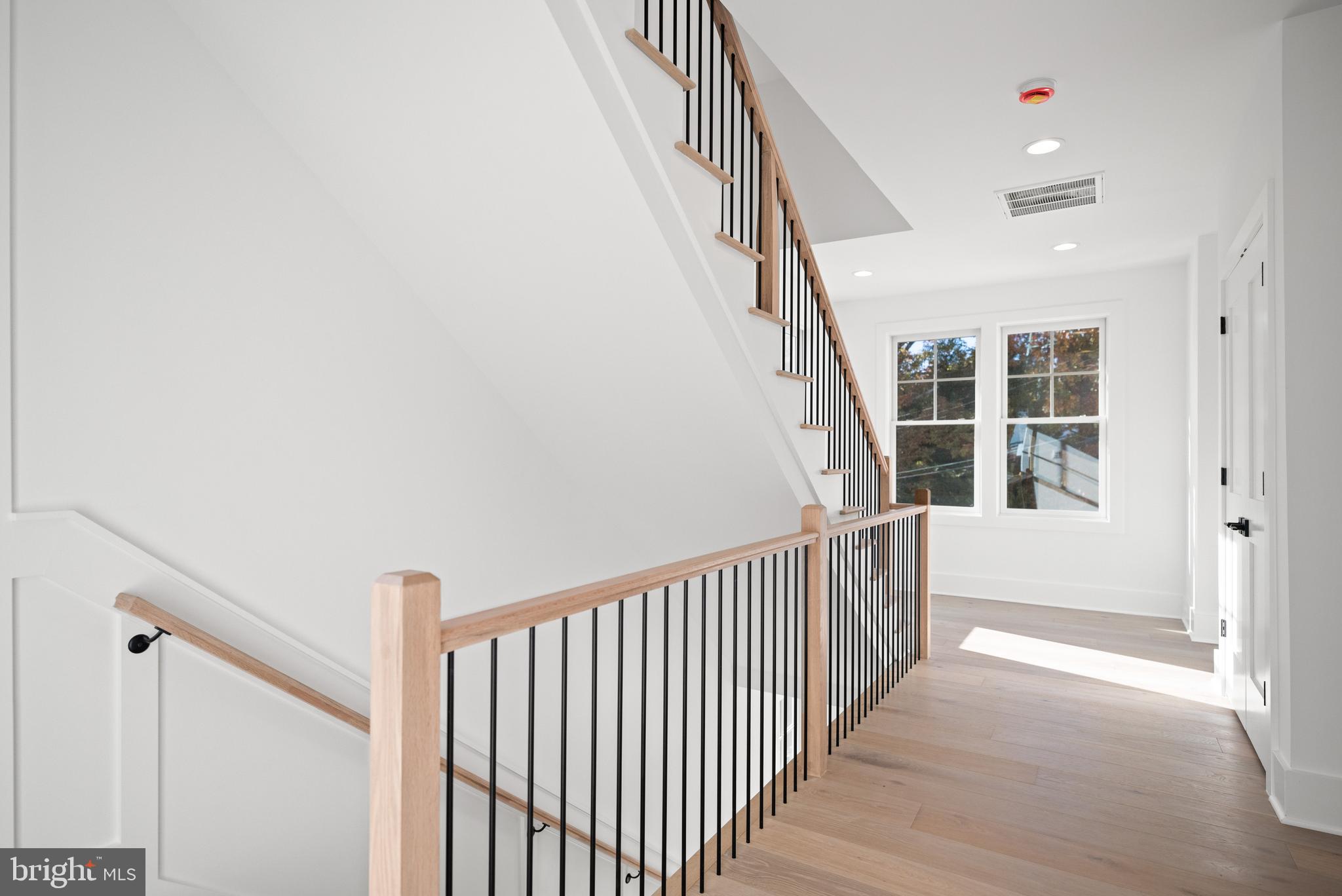 600 29th Road South Arlington, VA 22202 - Photo 22 of 62 Second Floor Landing