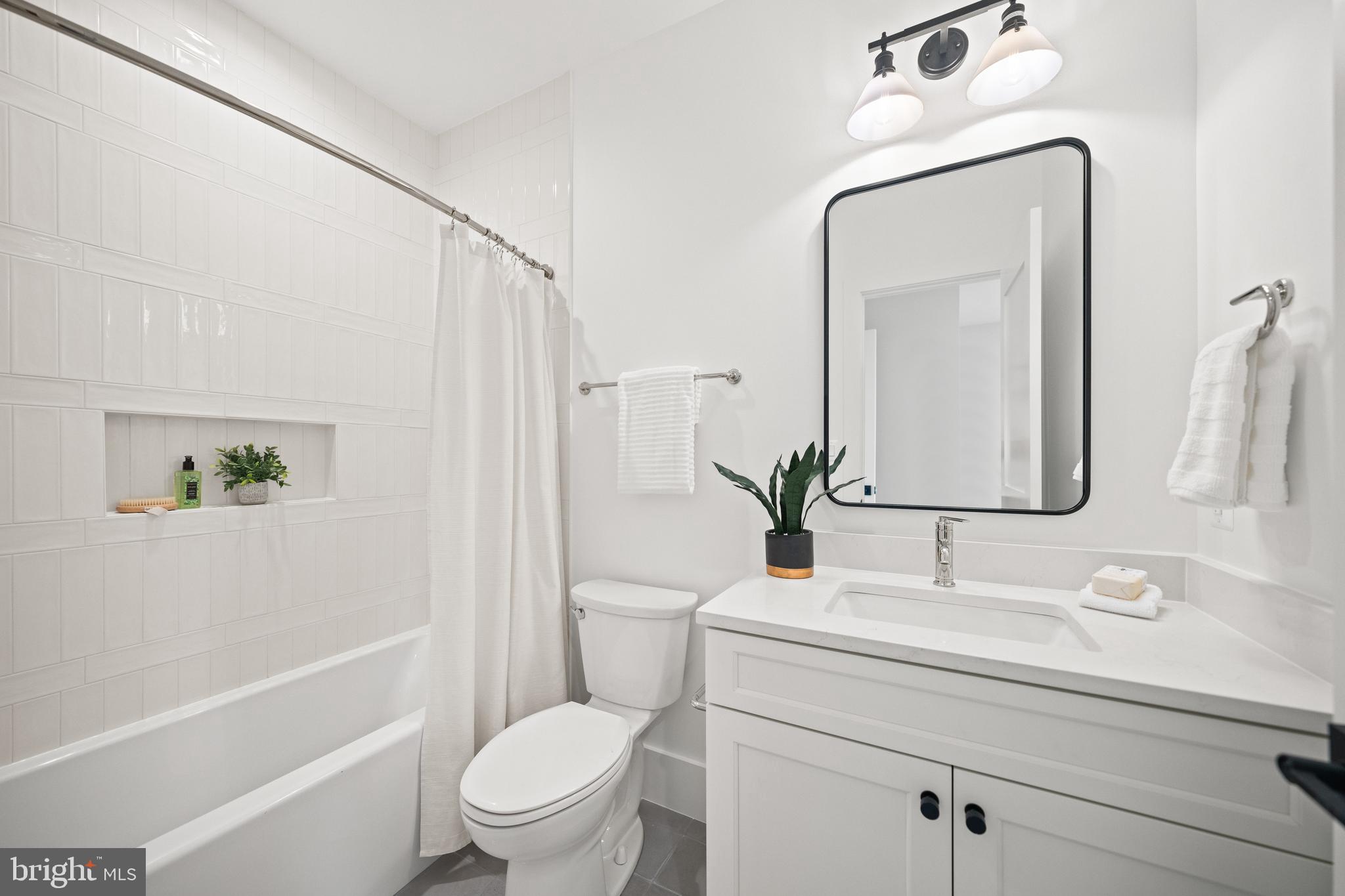 600 29th Road South Arlington, VA 22202 - Photo 25 of 62 Second Floor Bath #2