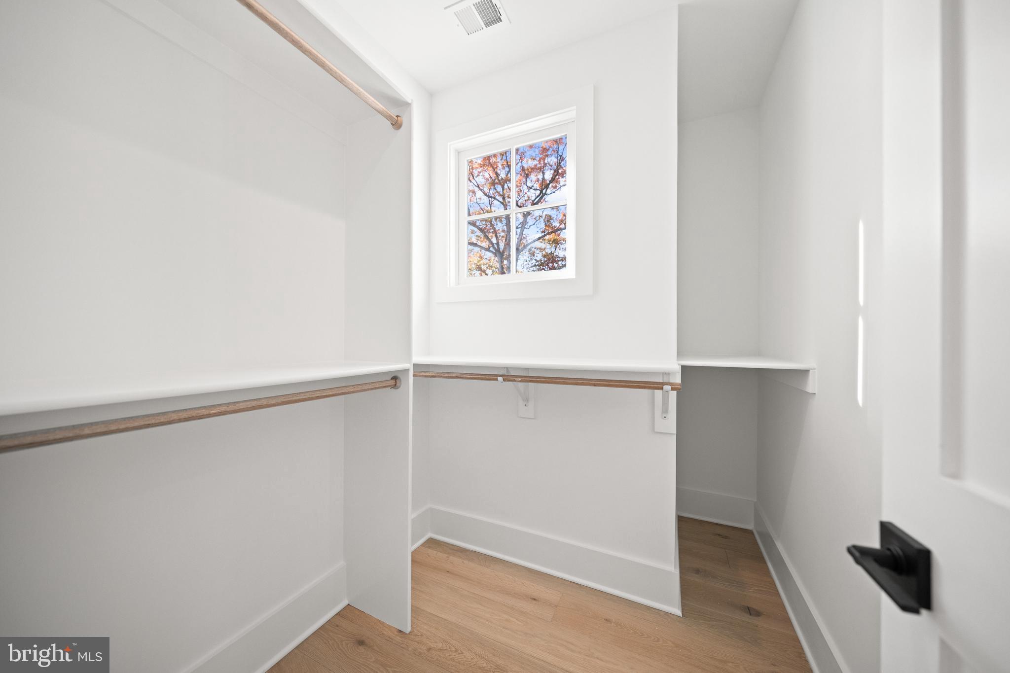 600 29th Road South Arlington, VA 22202 - Photo 26 of 62 Bedroom #2 Walk-in-Closet