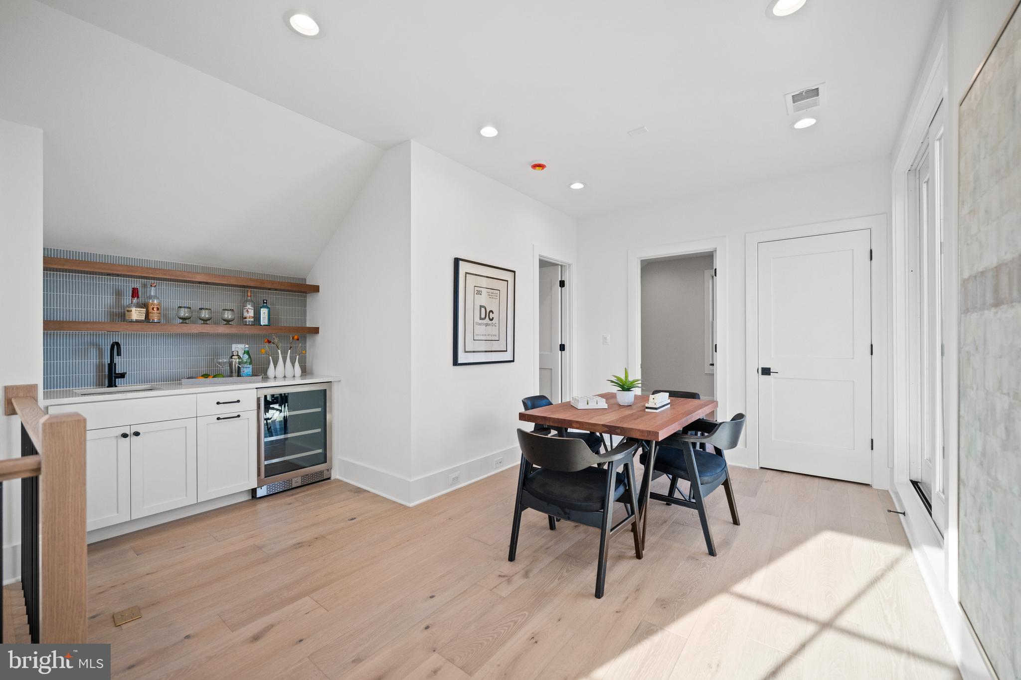600 29th Road South Arlington, VA 22202 - Photo 30 of 62 Loft Space with Wet Bar