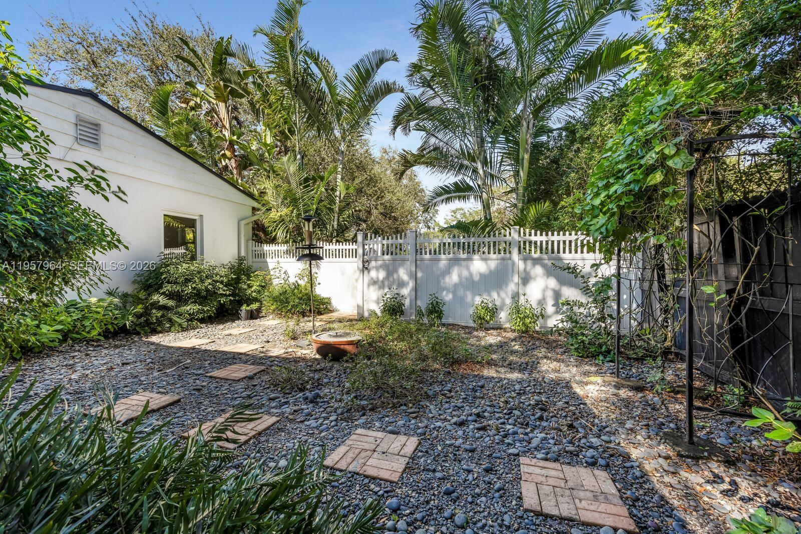 5100 Southwest 75th Street Miami, FL 33143 - Photo 28 of 33