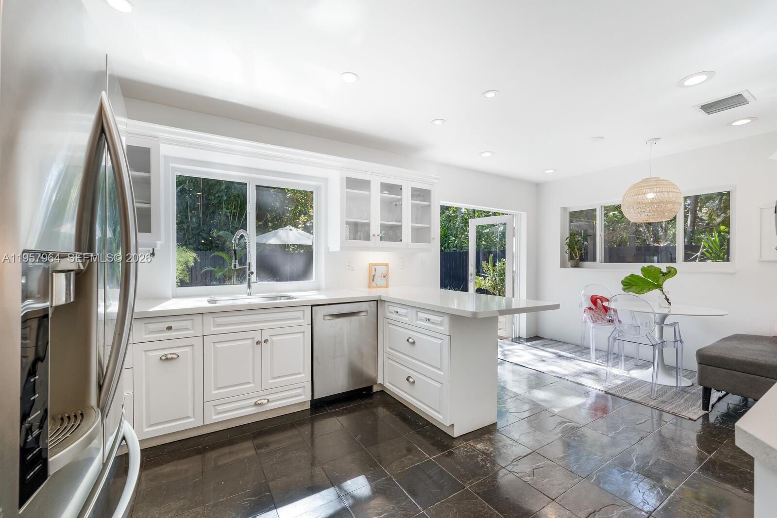 5100 Southwest 75th Street Miami, FL 33143 - Photo 8 of 33