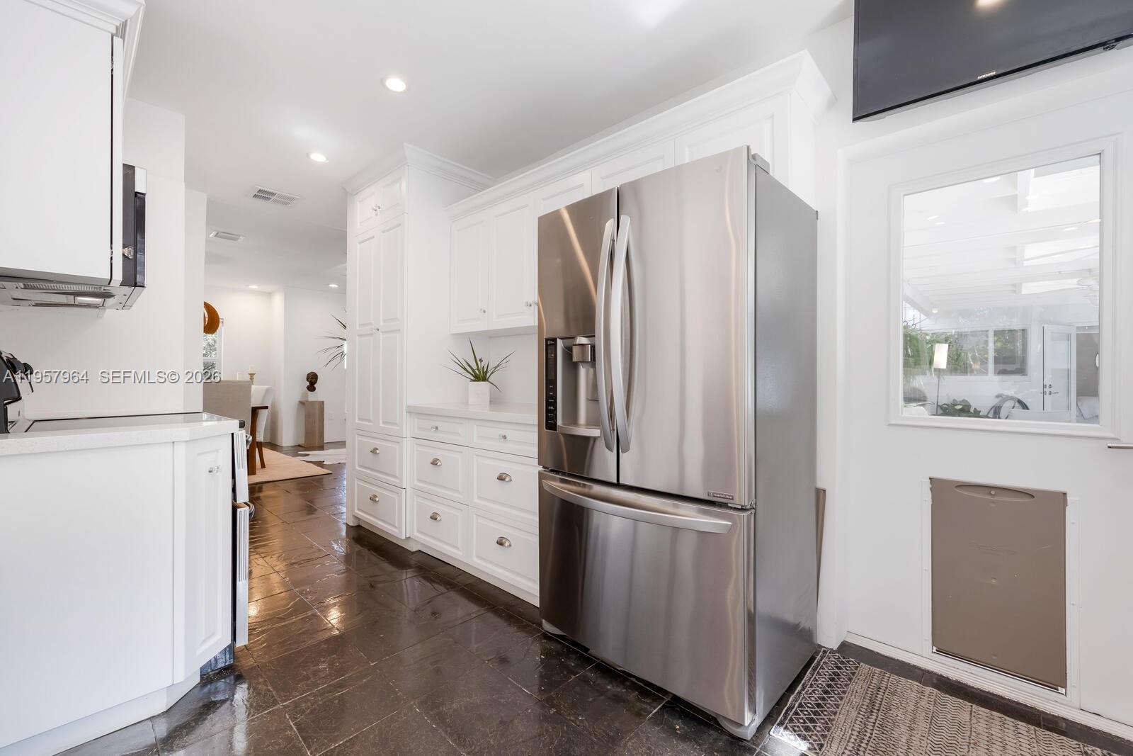 5100 Southwest 75th Street Miami, FL 33143 - Photo 9 of 33