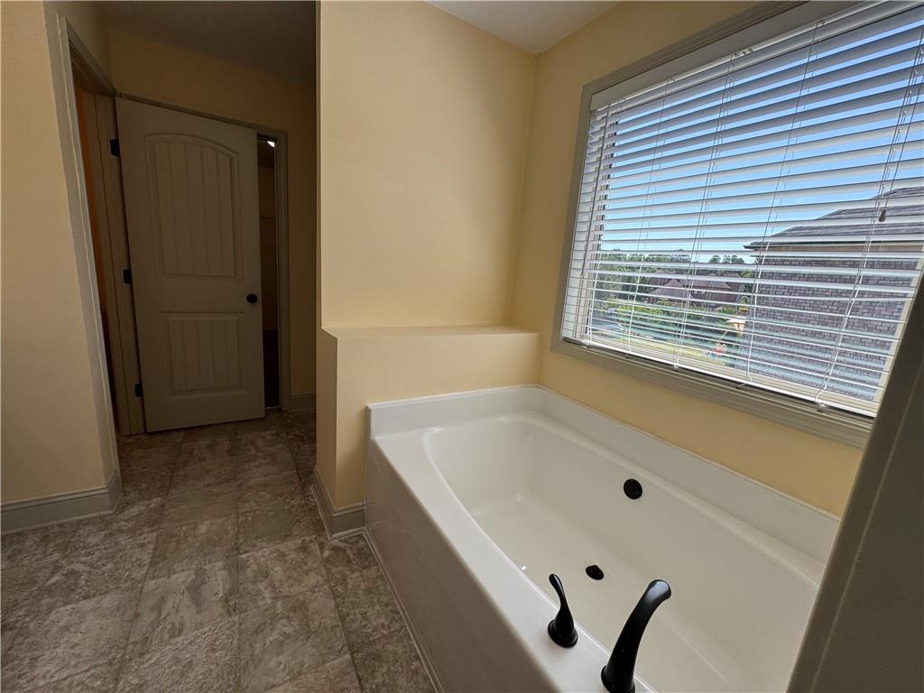 2640 Tyler Bay Lane Grayson, GA 30017 - Photo 33 of 48