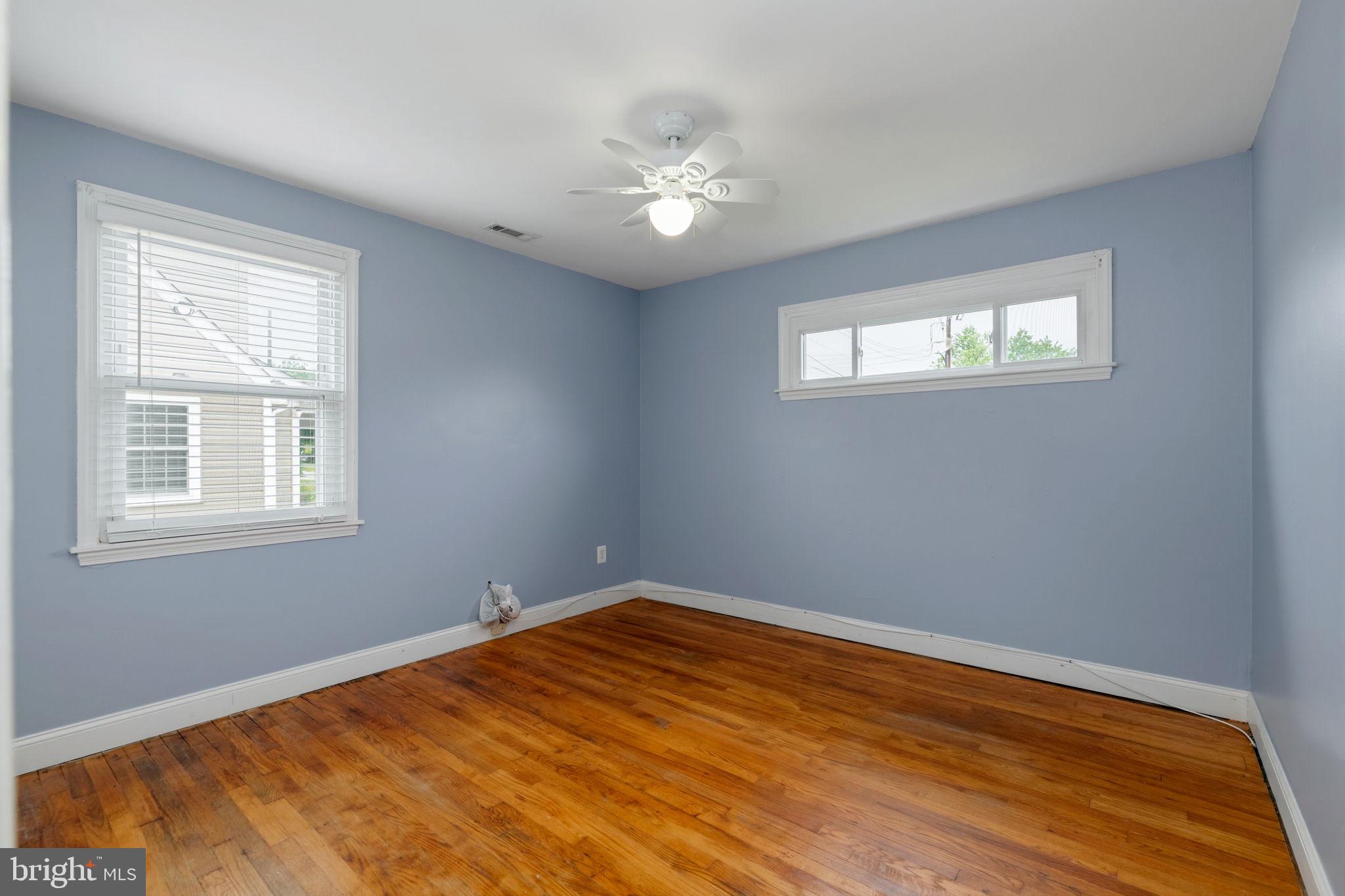 6823 Barrett Road Falls Church, VA 22042 - Photo 15 of 36