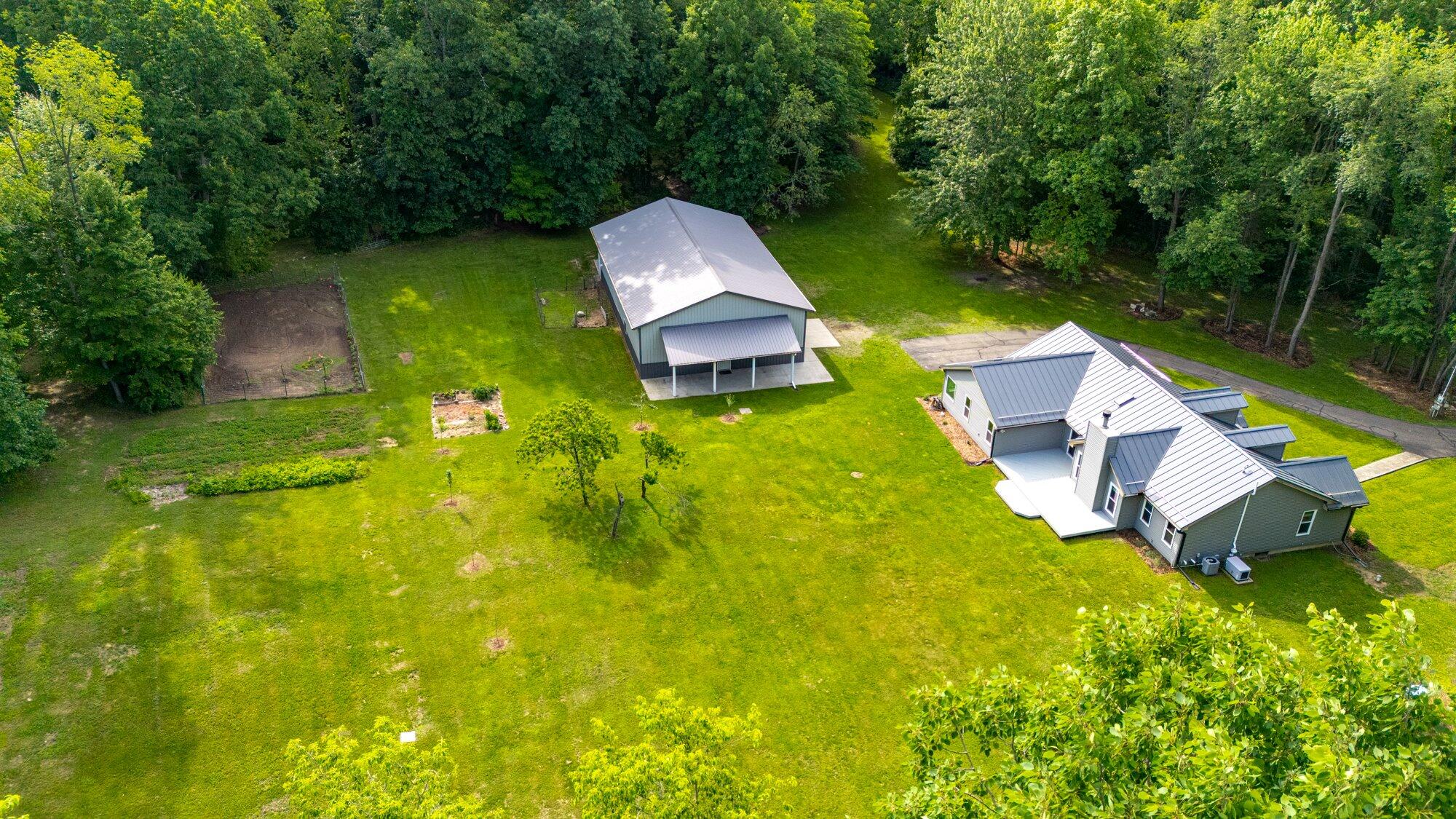 5205 F Drive South East Leroy, MI 49051 - Photo 4 of 69 04-WM5205fdrs-10