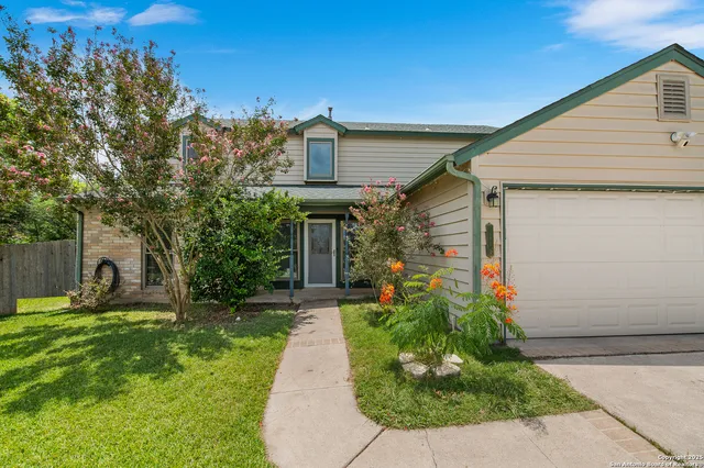 $2,200 | 16219 Bear Run Street, San Antonio, TX 78247