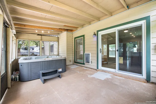 $2,200 | 16219 Bear Run Street, San Antonio, TX 78247