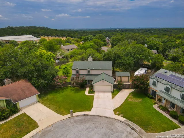 $2,200 | 16219 Bear Run Street, San Antonio, TX 78247