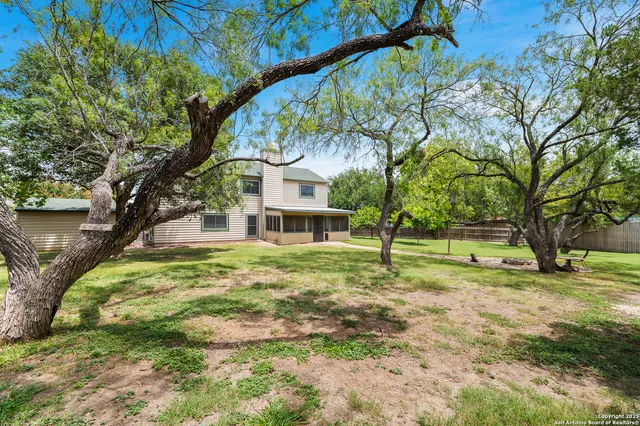 $2,200 | 16219 Bear Run Street, San Antonio, TX 78247