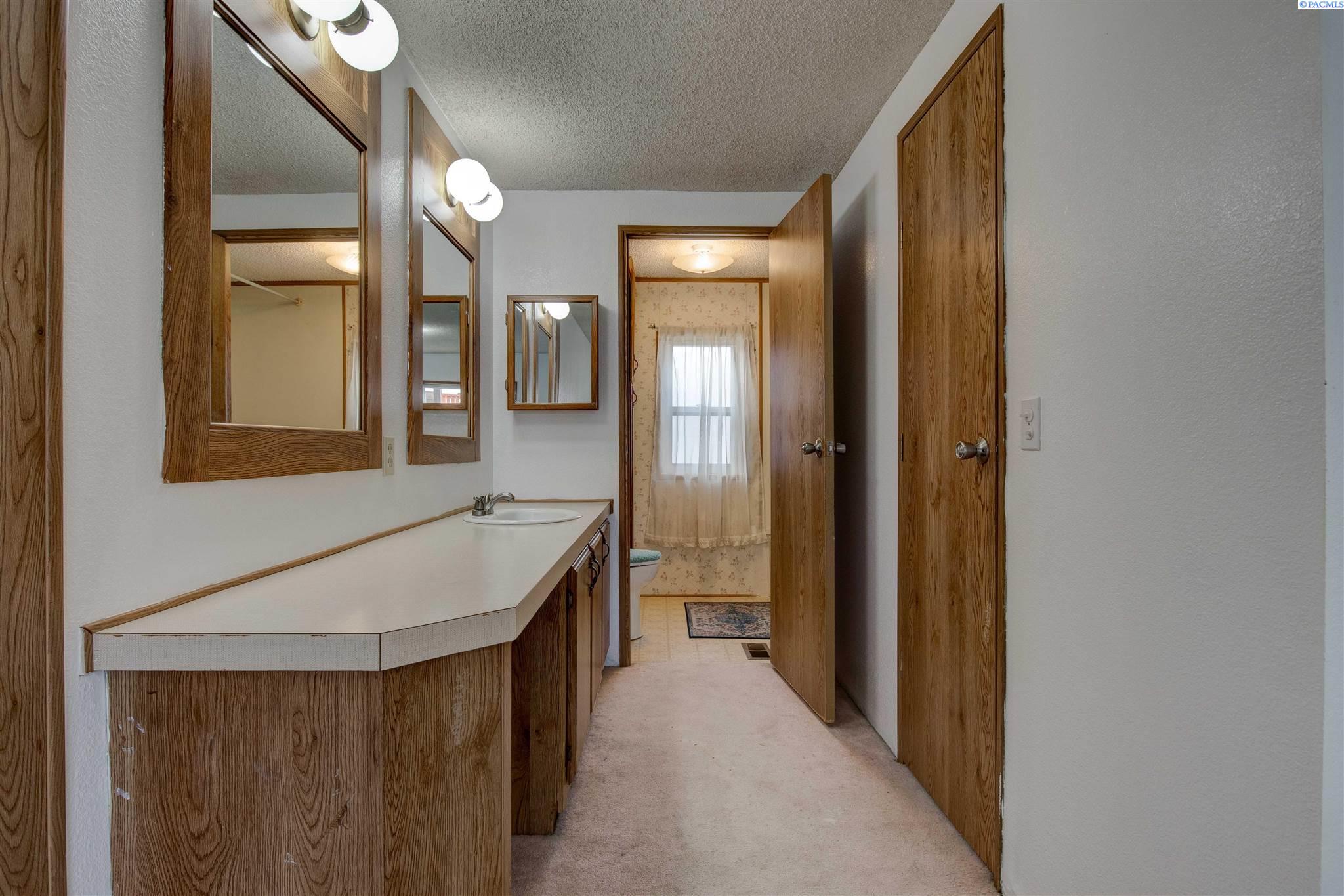 219315 East Bowles Road Kennewick, WA 99337 - Photo 11 of 23 Gallery Image 11
