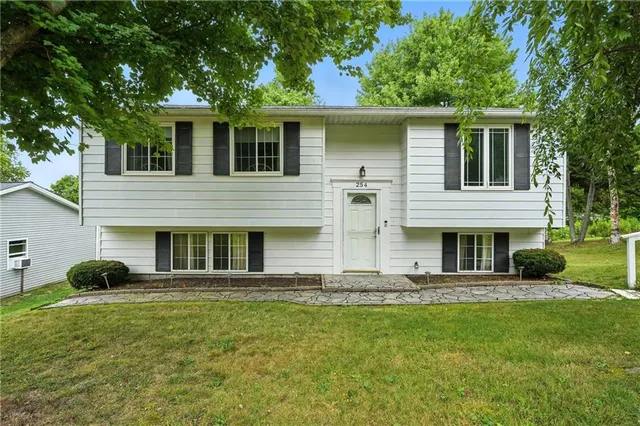 $165,000 | 254 Harvey Drive, Seneca, PA 16346