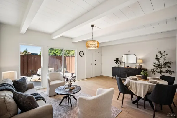$425,000 | 1542 Center Road, Unit 96, Novato, CA 94947