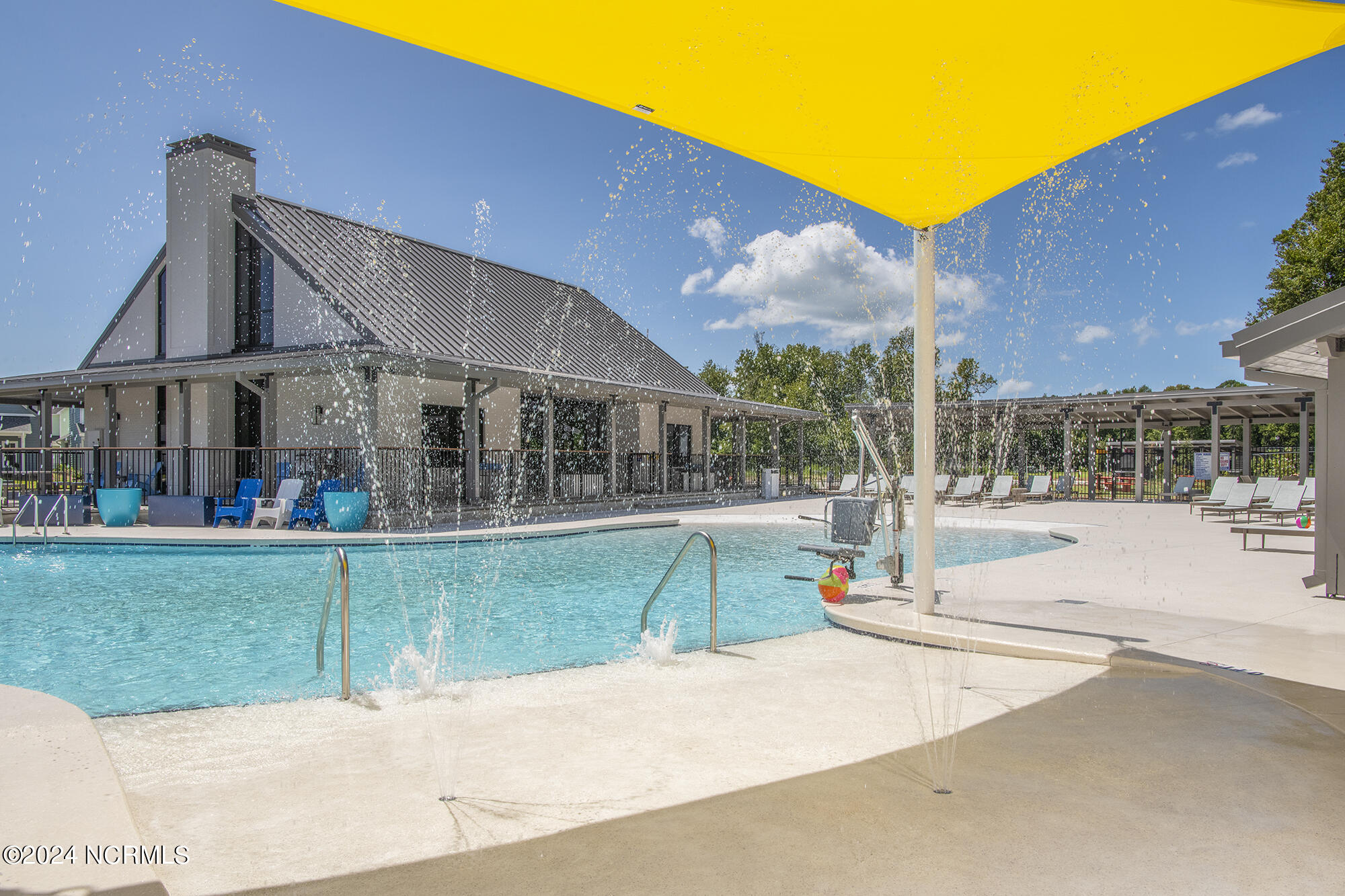 101 Freedom Park Road Beaufort, NC 28516 - Photo 4 of 7 Splash Pad