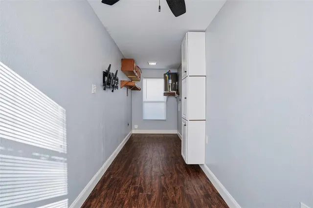 $1,250 | 209 East Lone Star Street, Cleburne, TX 76031