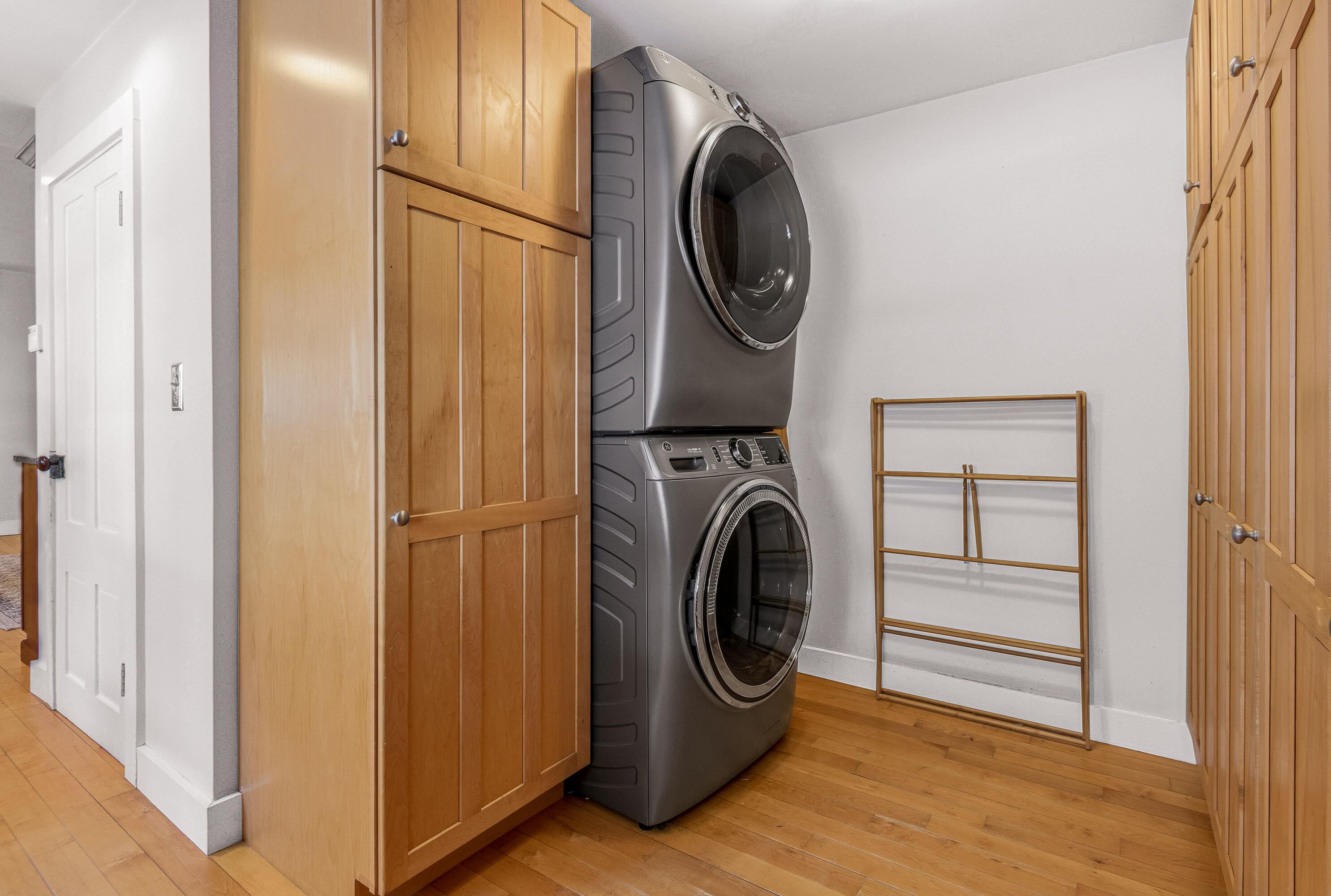387 Danforth Street, Unit 1 Portland, ME 04102 - Photo 20 of 43 27_387 Danforth St Unit 1_MorneauStudios