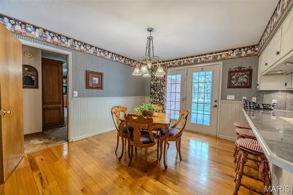$650,000 | 21355 A County Road 5-406, Lebanon, MO 65536