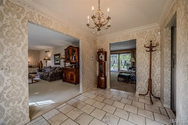 $650,000 | 21355 County Road 5-406, Lebanon, MO 65536