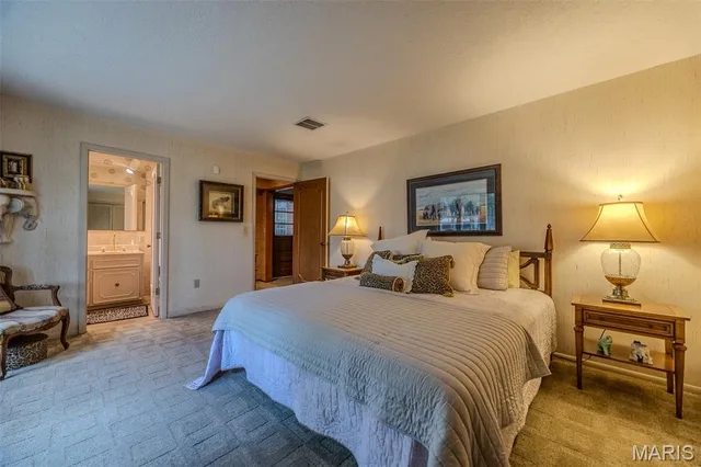 $650,000 | 21355 County Road 5-406, Lebanon, MO 65536