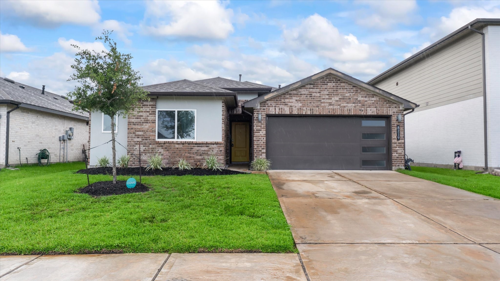 8219 Precious Passing Way Rosharon, TX 77583 - Photo 2 of 24 Welcome Home!