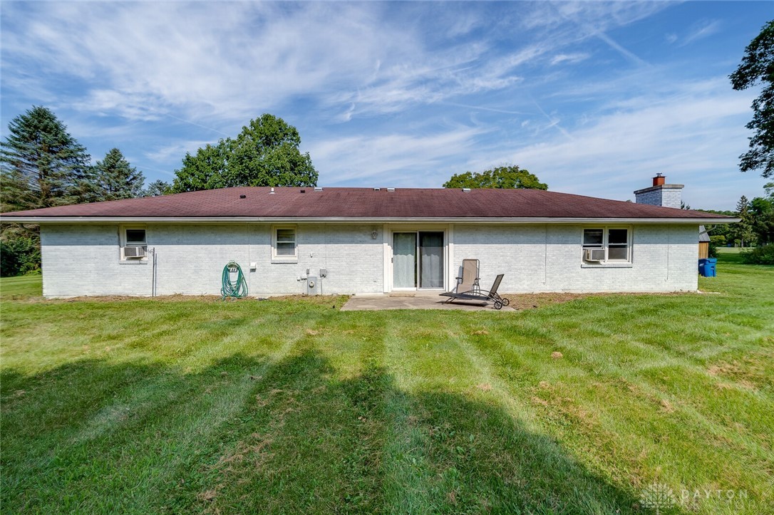 9859 Welsh Road Brookville, OH 45309 - Photo 3 of 27 Gallery Image 3