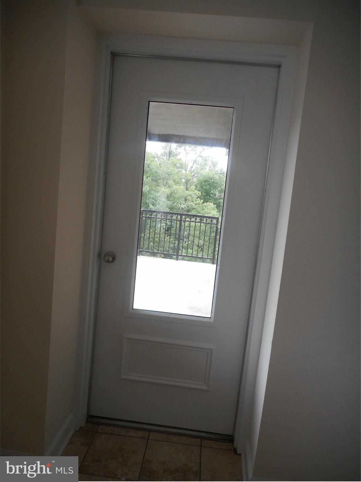 1900 Lyttonsville Road, Unit 807 Silver Spring, MD 20910 - Photo 24 of 29 Door to Deck