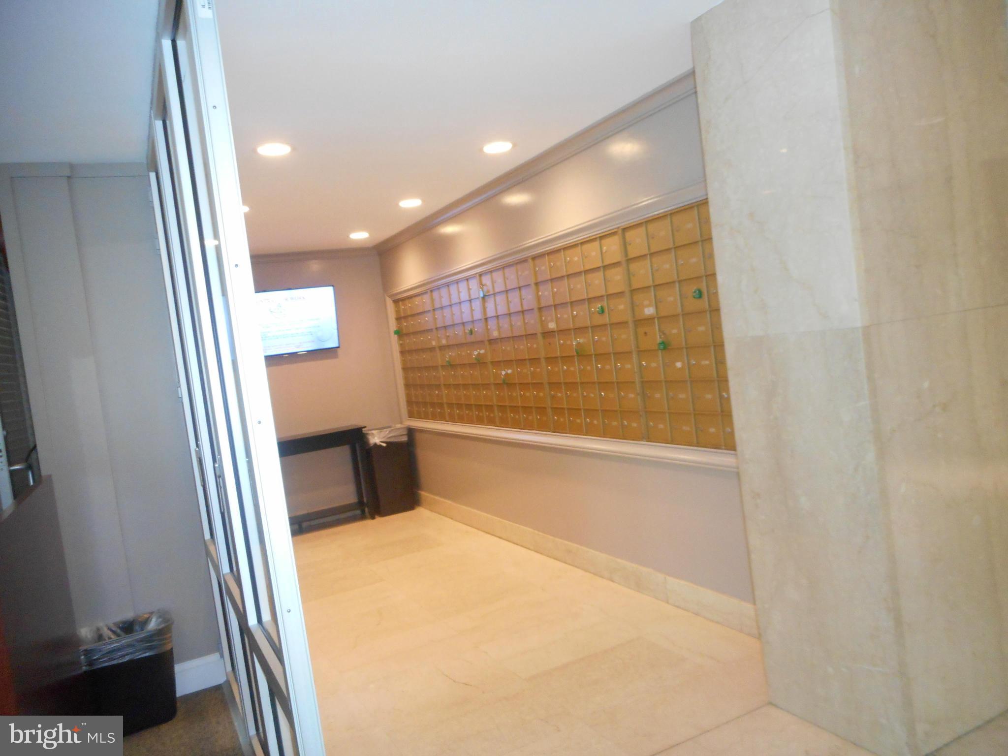 1900 Lyttonsville Road, Unit 807 Silver Spring, MD 20910 - Photo 9 of 29 Interior (General)