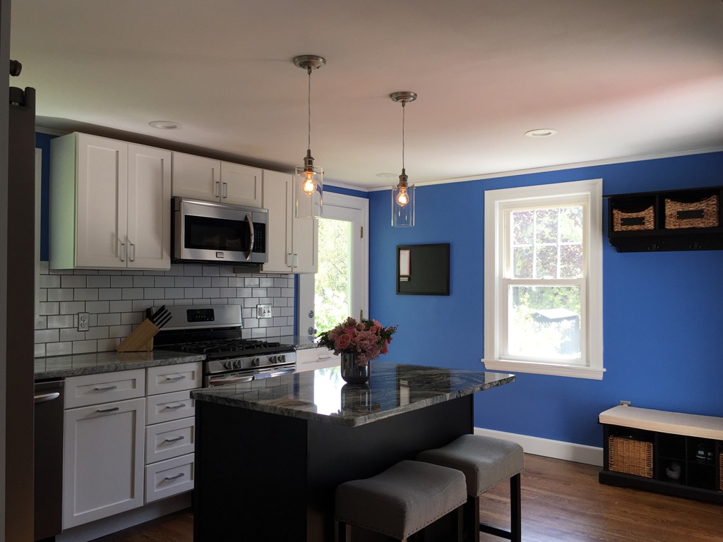 28 Plymouth Road Reading, MA 01867 - Photo 6 of 30 Gallery Image 6