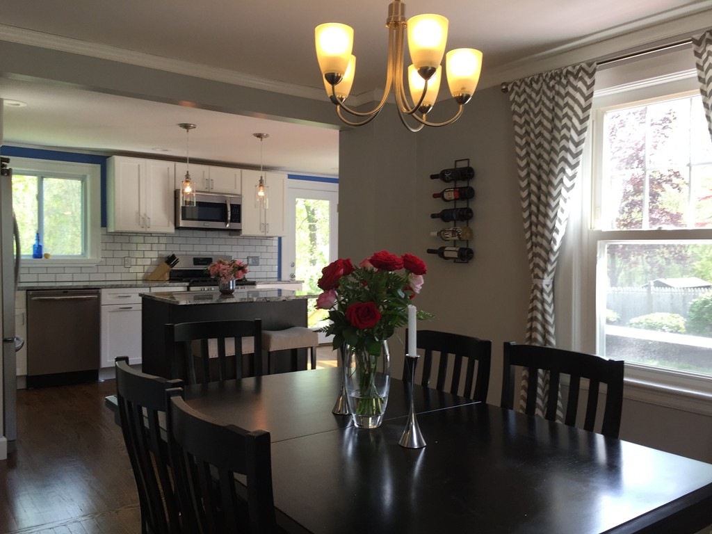 28 Plymouth Road Reading, MA 01867 - Photo 9 of 30 Gallery Image 9