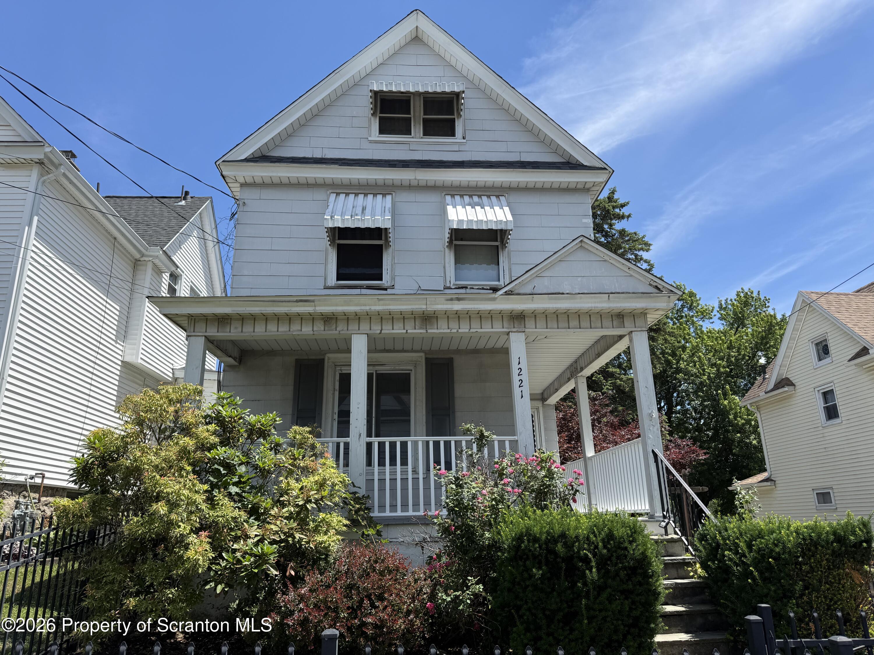 1221 Snyder Avenue Scranton, PA 18504 - Photo 9 of 46 IMG_5227
