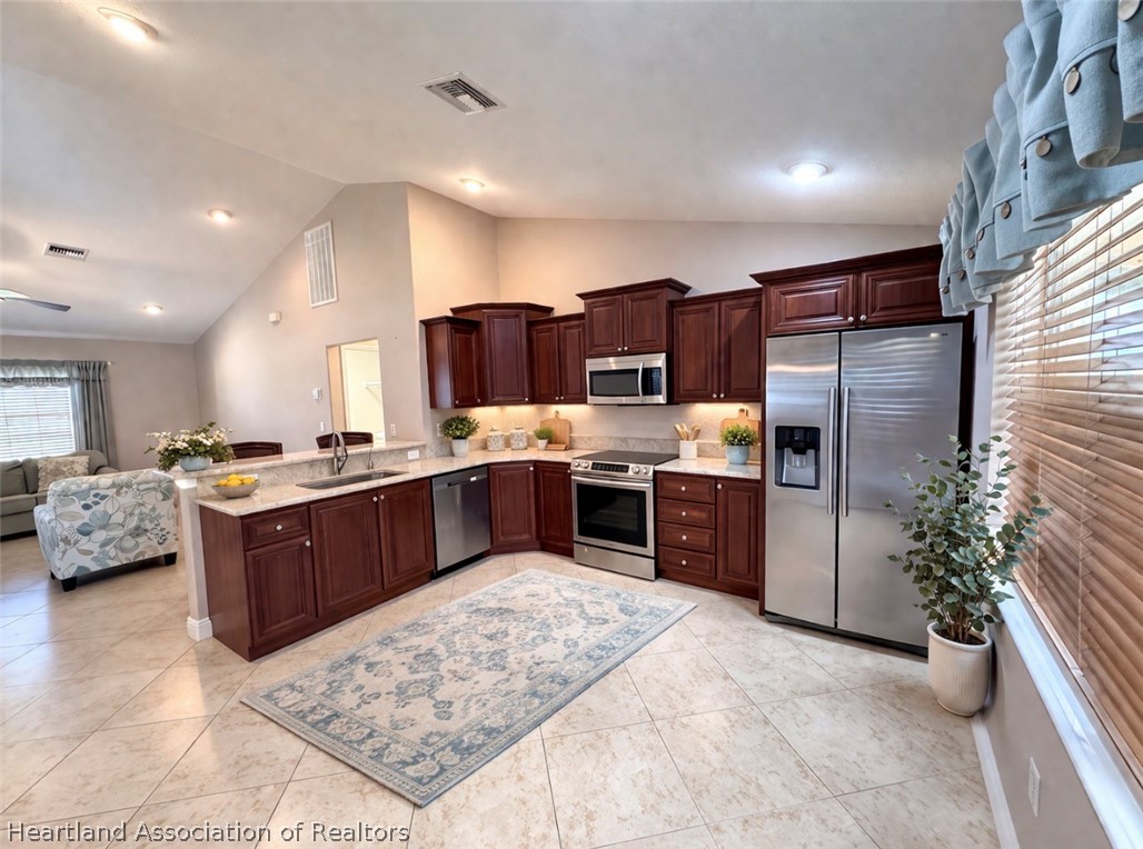 241 Sheppard Road Northwest Lake Placid, FL 33852 - Photo 4 of 27