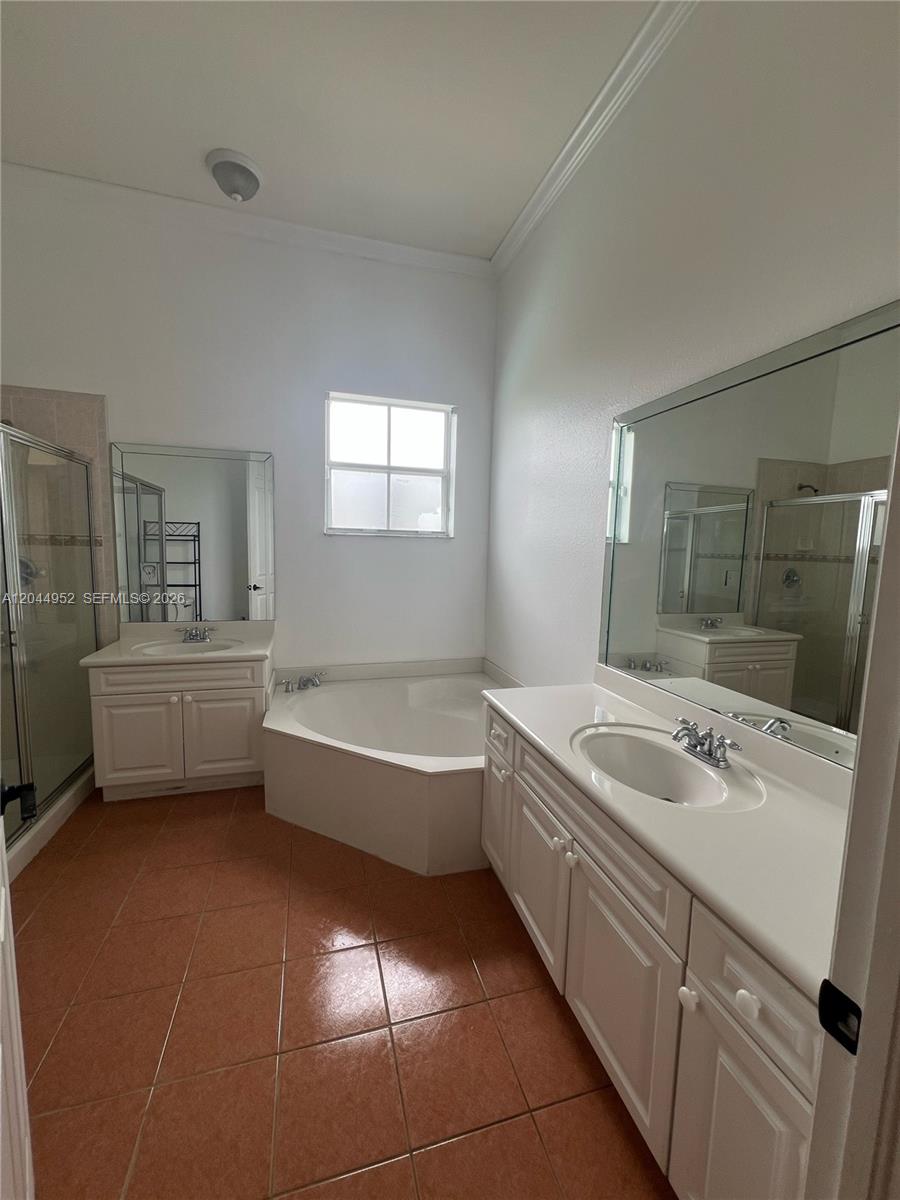8208 Southwest 166th Place Miami, FL 33193 - Photo 30 of 37