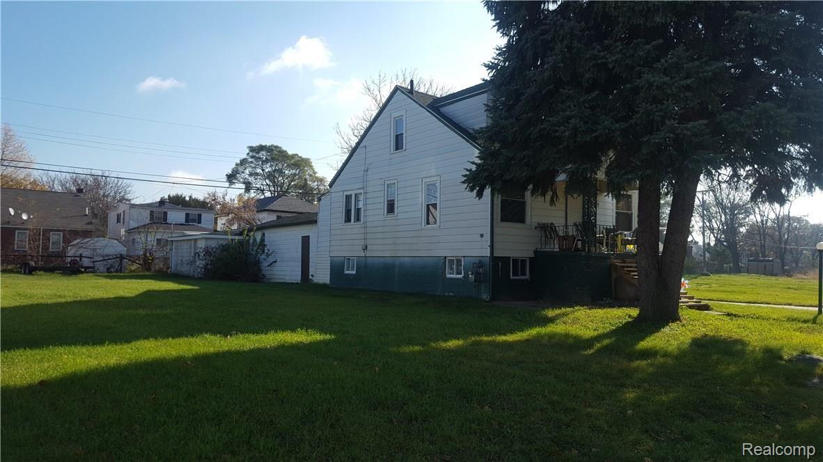 3267 Henry Street Inkster, MI 48141 - Photo 2 of 2 20161116_111529.jpg
