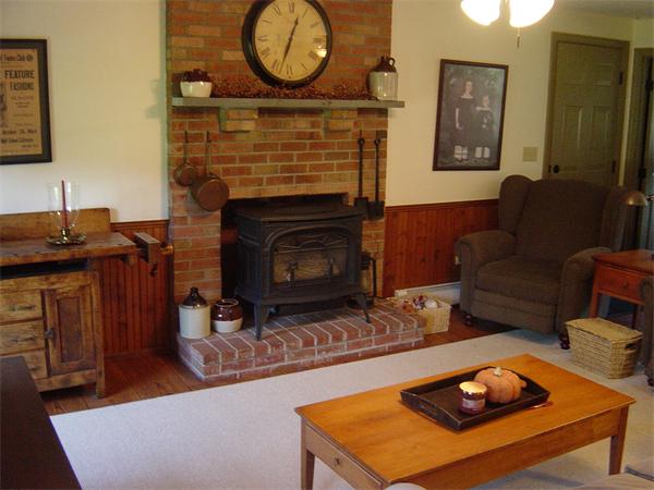 19 York Road Mansfield, MA 02048 - Photo 6 of 30 Gallery Image 6