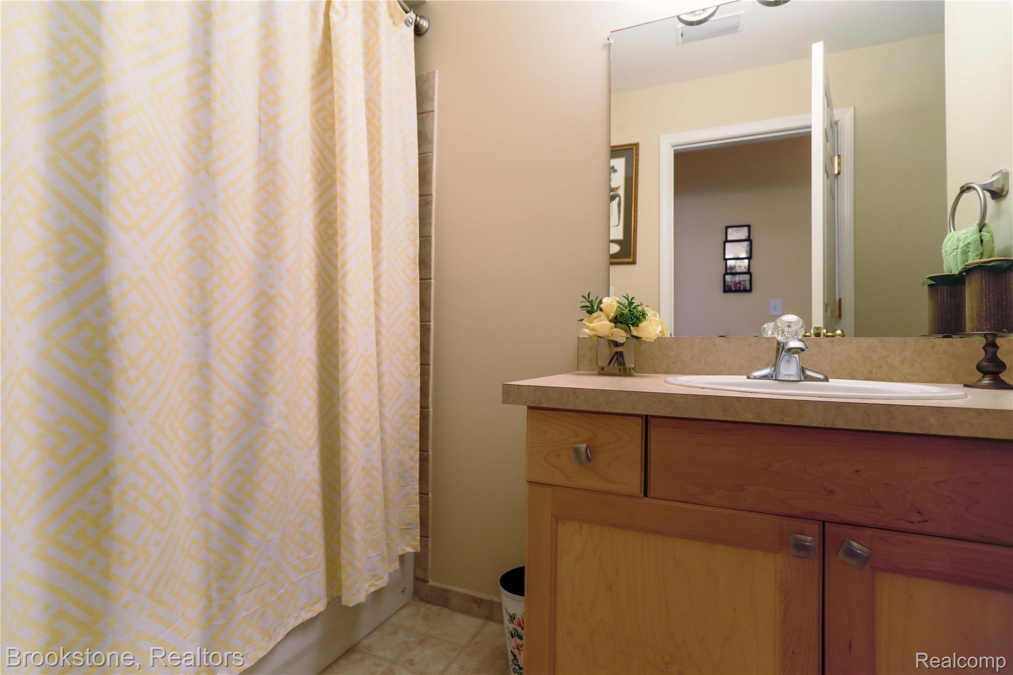 3572 Tremonte Circle Rochester, MI 48306 - Photo 24 of 55 house_tremonte-26.jpg