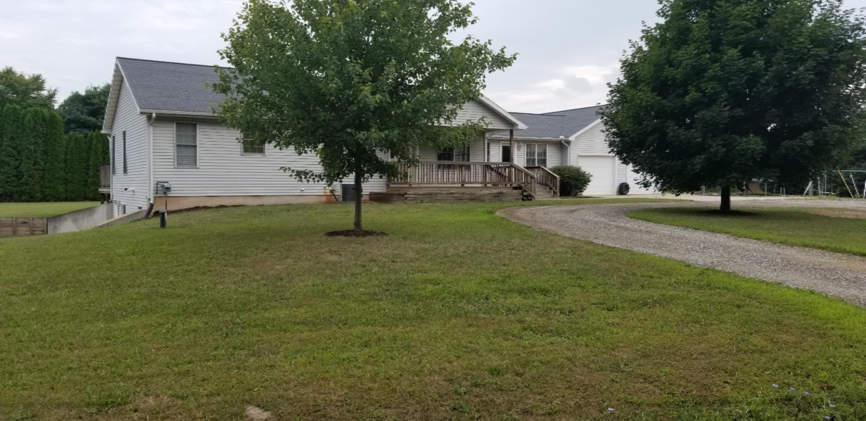 454 Dildine Road Ionia, MI 48846 - Photo 4 of 28 20180801_101239