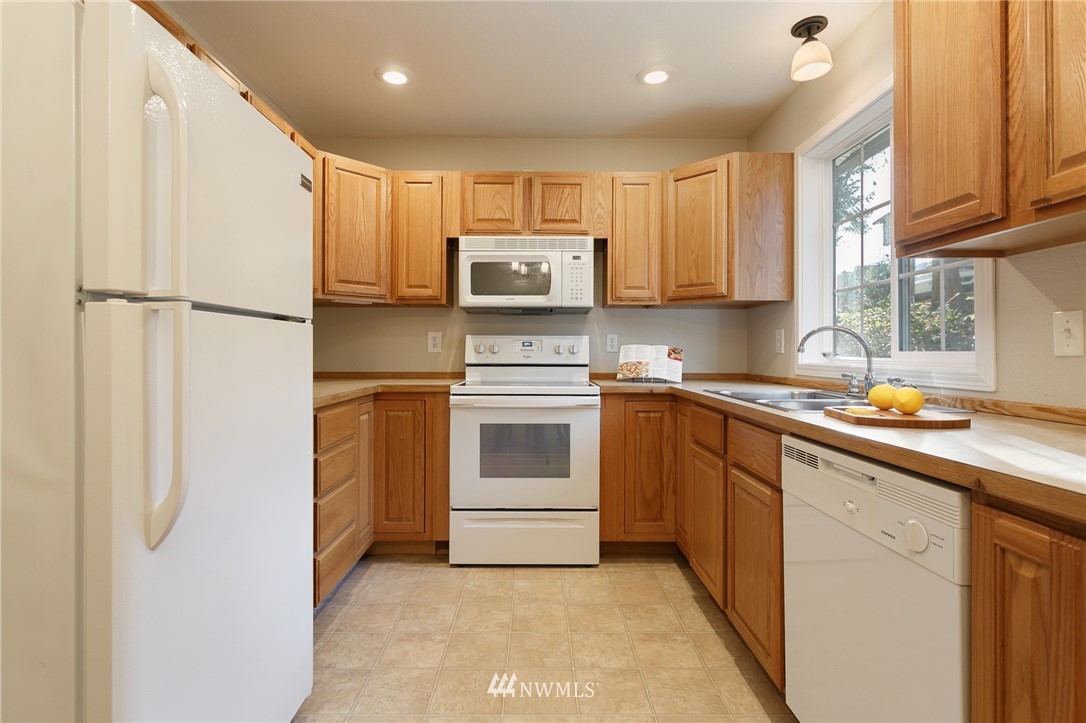 101 Viewcrest Road Bellingham, WA 98229 - Photo 9 of 24